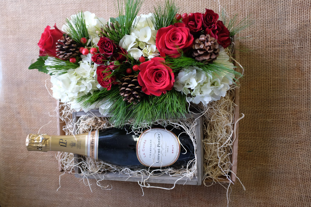 Christmas Centerpiece and Champagne Gift Set