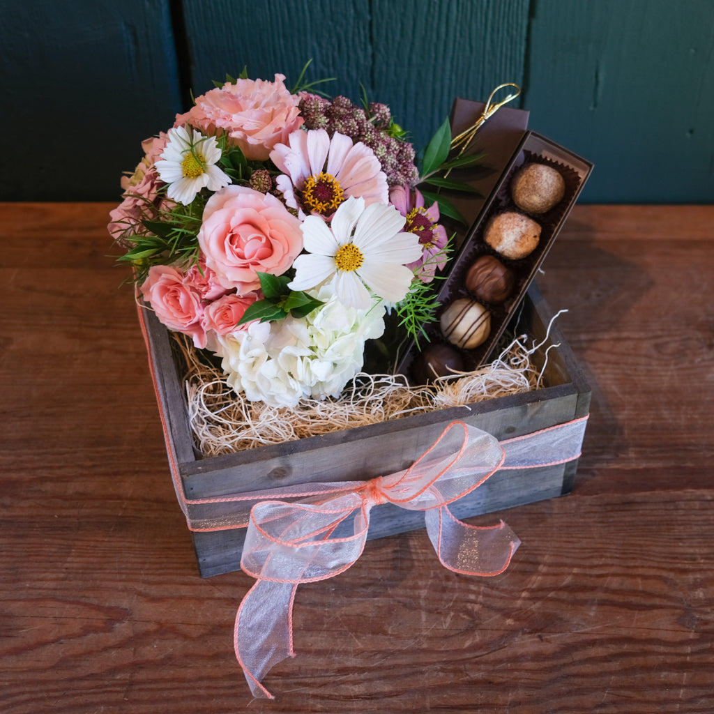 Wine Gift Crates - Delivered in Lexington, KY | Michler's Florist