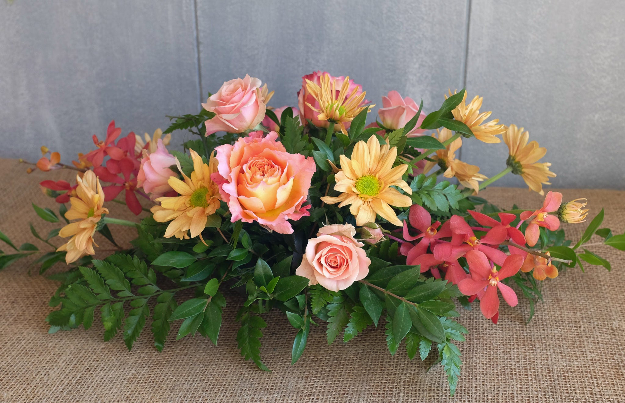 Simple and elegant thanksgiving centerpiece.